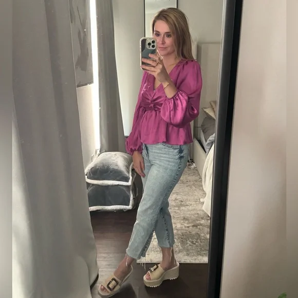 Elegant Magenta Pink Women's Top - Picture 9 of 12